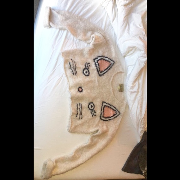 Wildfox Couture Fuzzy Baby Cropped Billy Sweater - Picture 3 of 4